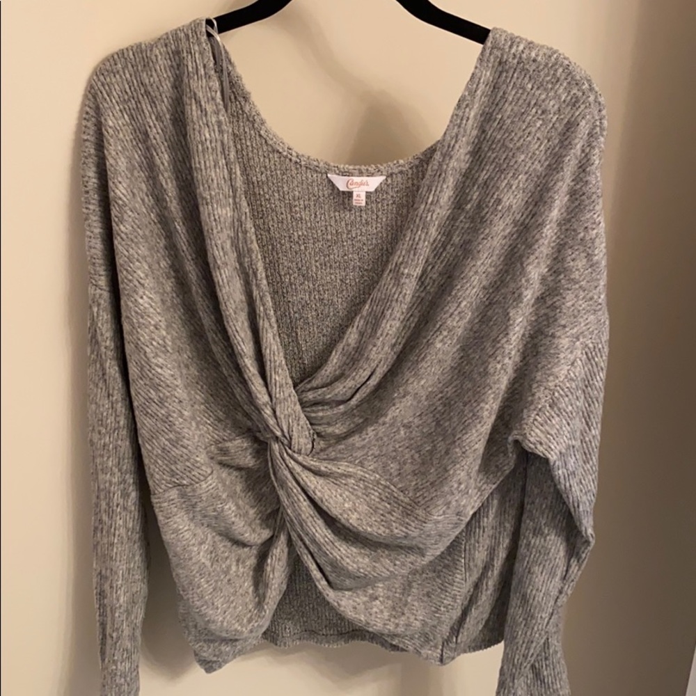 Grey front knot top